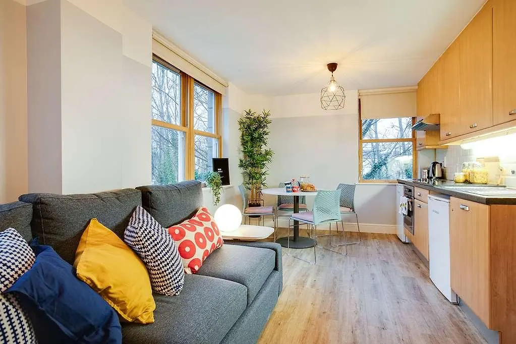 Hotel Griffith Halls Of Residence Dublin